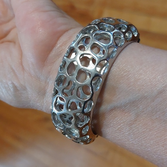 Black Blingy Crystal Studded Clamper Hinged Bangle Bracelet Silvertone - Picture 3 of 5